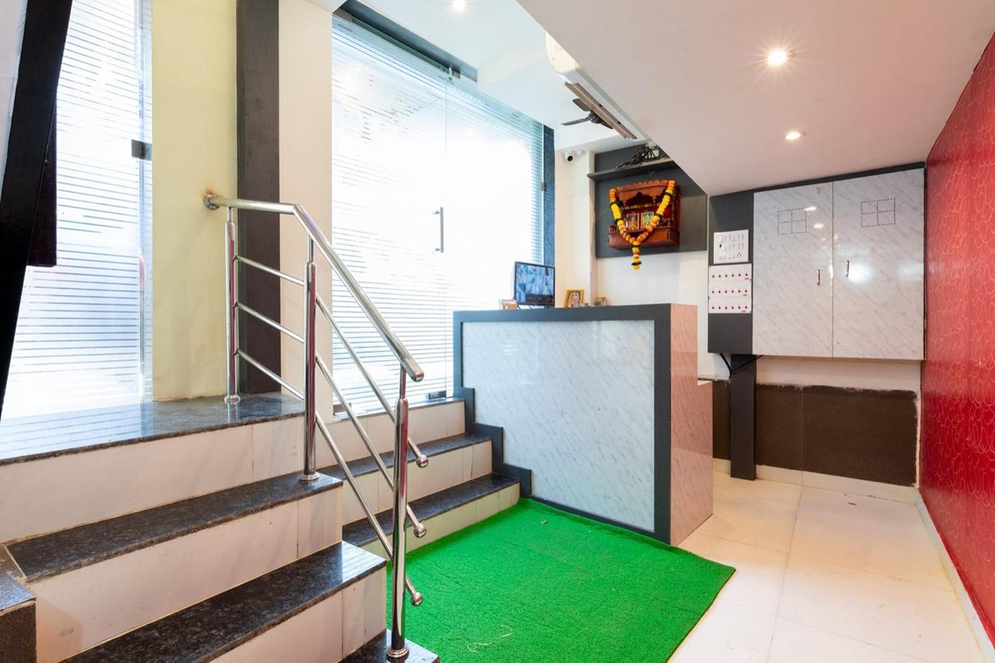 Hotel Shera Residency Мумбаи Экстерьер фото
