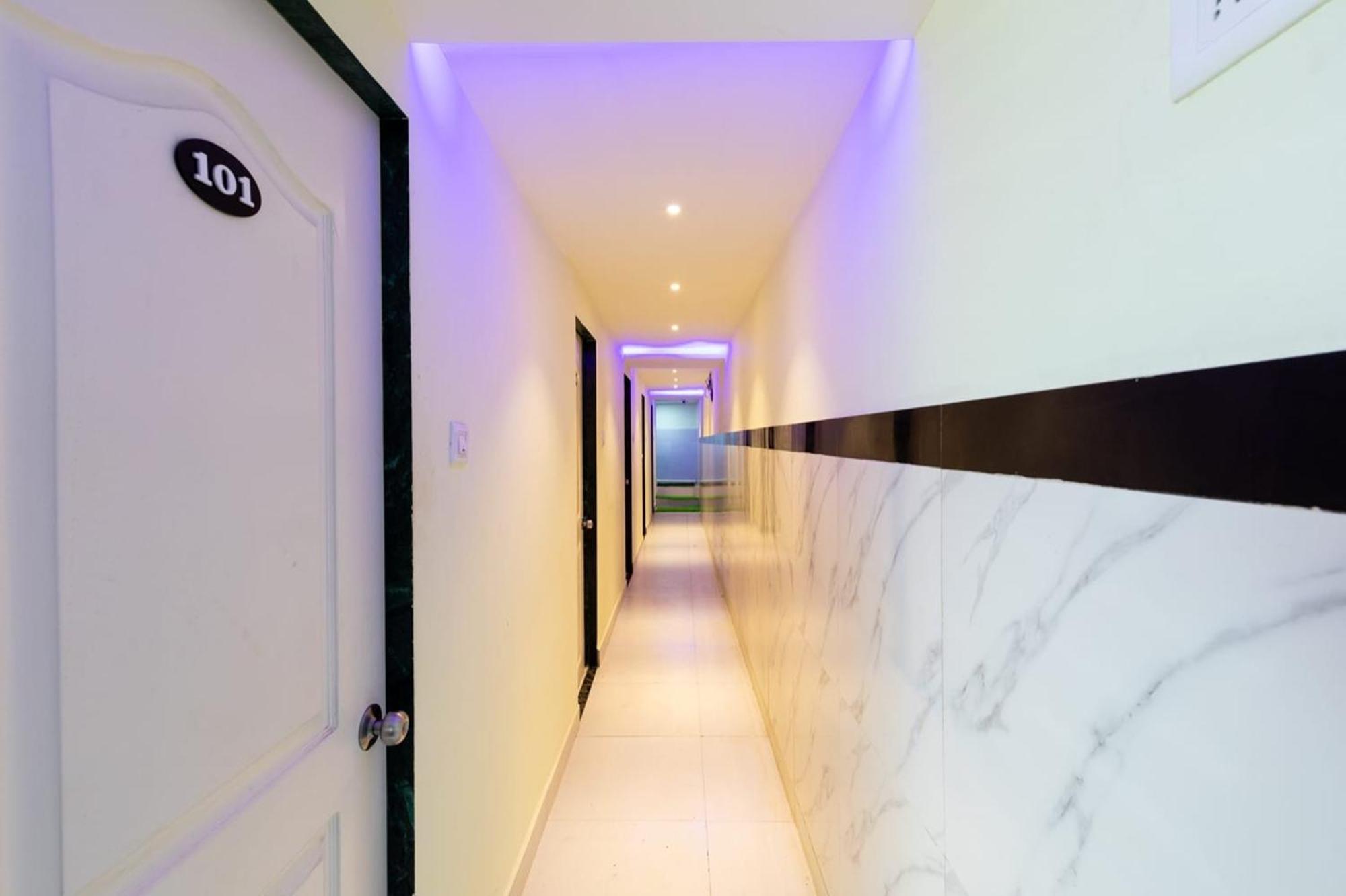 Hotel Shera Residency Мумбаи Экстерьер фото