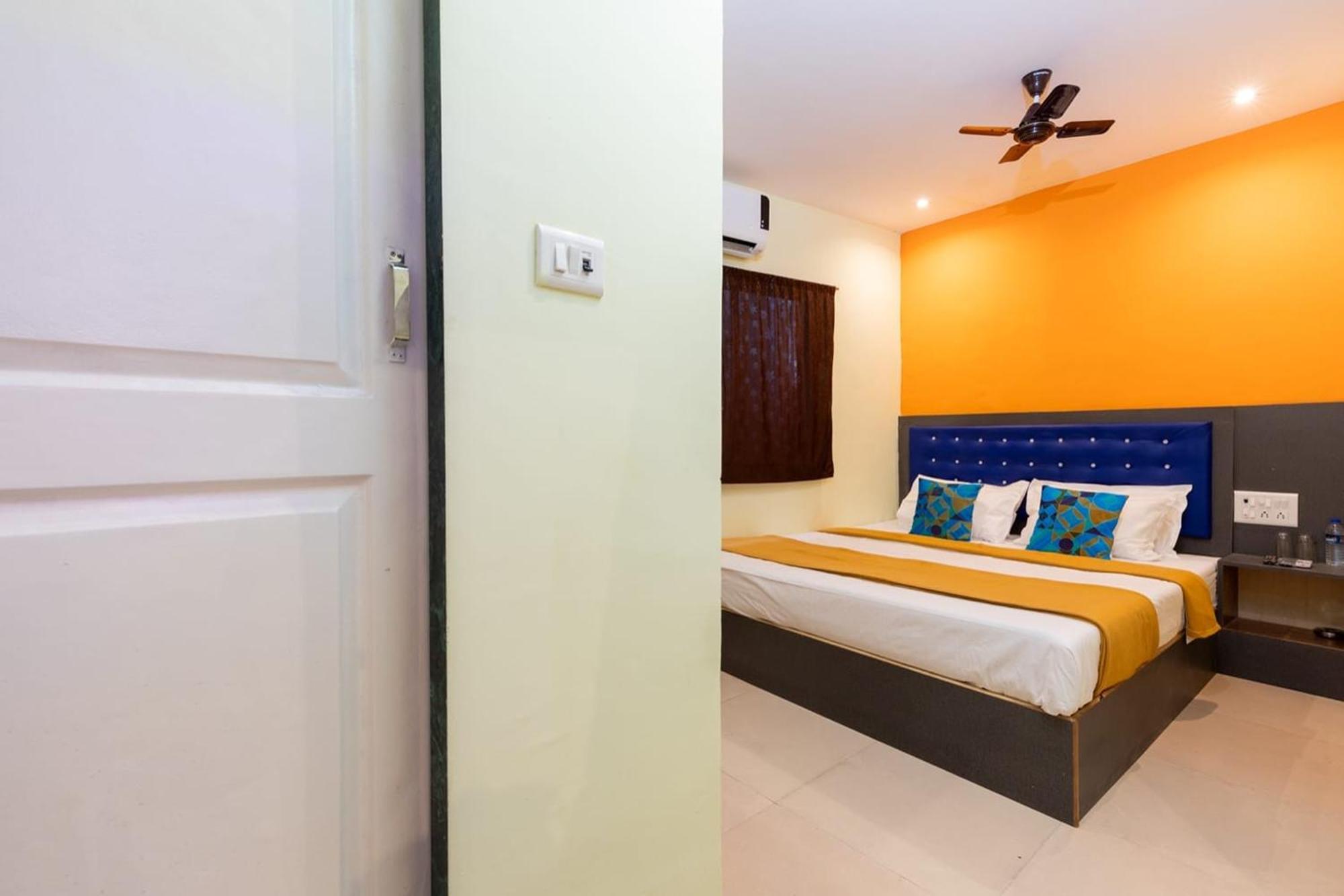 Hotel Shera Residency Мумбаи Экстерьер фото